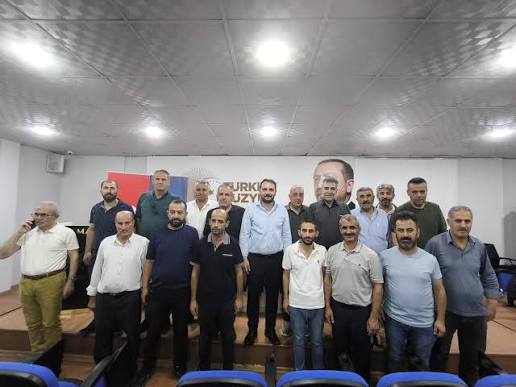Merkez İlçede Mahalle Başkanları Haftalık Değerlendirme Toplantısında Buluştu